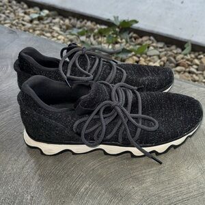 Sorel Women Kinetic Lace felt sneakers size 9.5